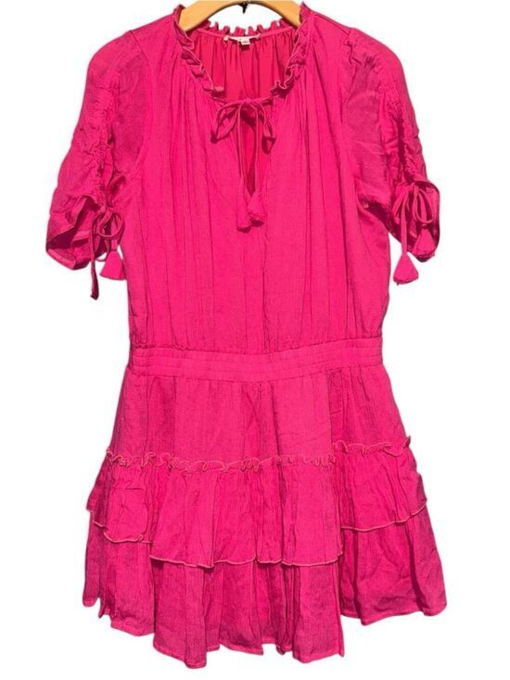 We’re All Pretty Girls W.A.P.G. Women's L Fuchsia Pink Ruffled Tiered Mini Dress